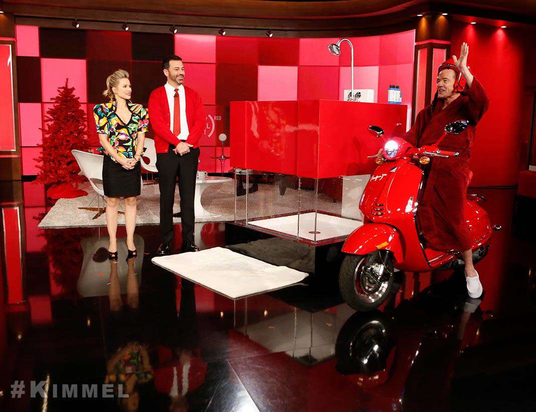 (Vespa 946) RED tra i protagonisti di Shopathon e del Jimmy Kimmel Live Show
